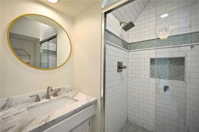 4440 W 130TH Terrace, Leawood, KS 66209