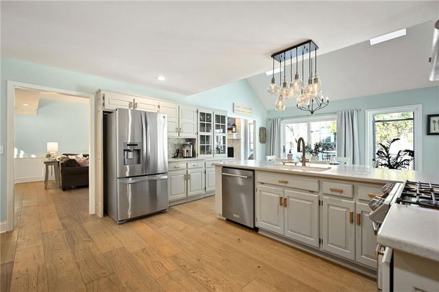 4440 W 130TH Terrace, Leawood, KS 66209