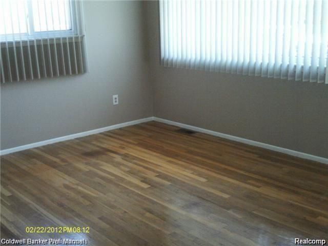 39872 Lynn Street, Canton, MI 48187