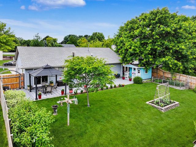 7950 S Cecily DRIVE, Oak Creek, WI 53154