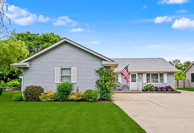 7950 S Cecily DRIVE, Oak Creek, WI 53154