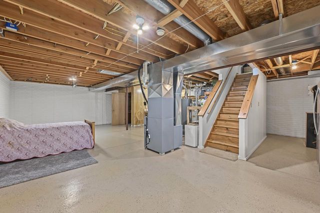 7950 S Cecily DRIVE, Oak Creek, WI 53154