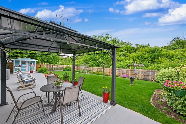 7950 S Cecily DRIVE, Oak Creek, WI 53154