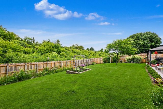 7950 S Cecily DRIVE, Oak Creek, WI 53154