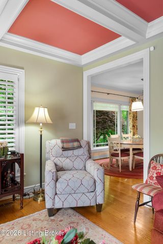 1622 Two Springs Pl, Louisville, KY 40207