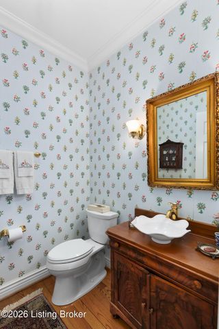 1622 Two Springs Pl, Louisville, KY 40207