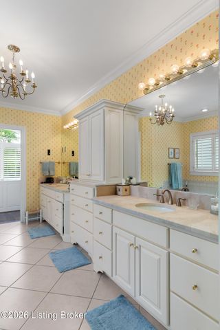 1622 Two Springs Pl, Louisville, KY 40207