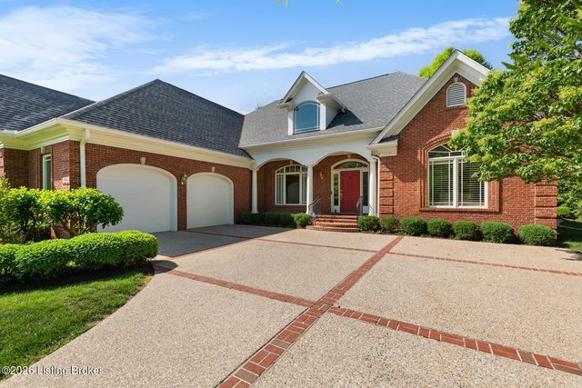 1622 Two Springs Pl, Louisville, KY 40207