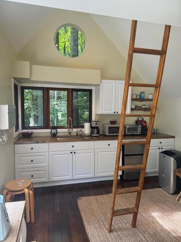 9737 Pine Forest RD, Floyd, VA 24091