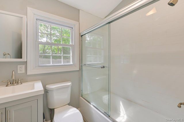 2 Fairview Road, Hampton Bays, NY 11946