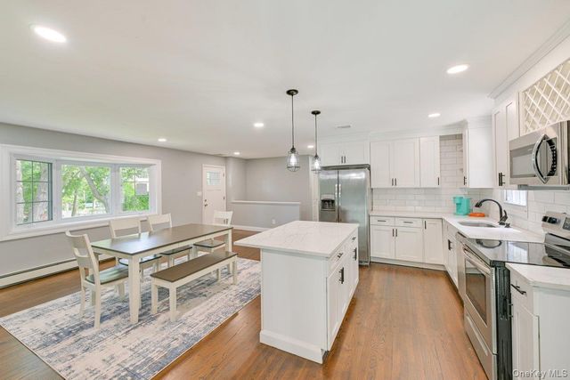 2 Fairview Road, Hampton Bays, NY 11946