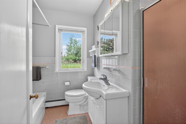 10260 Mack Island Road, Grass Lake, MI 49240