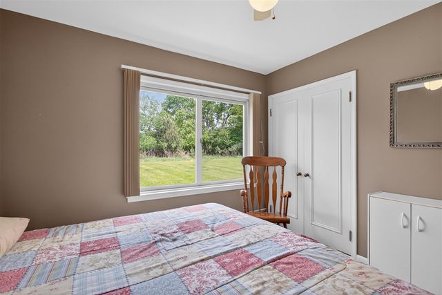 10260 Mack Island Road, Grass Lake, MI 49240