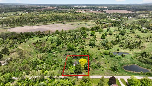 10260 Mack Island Road, Grass Lake, MI 49240
