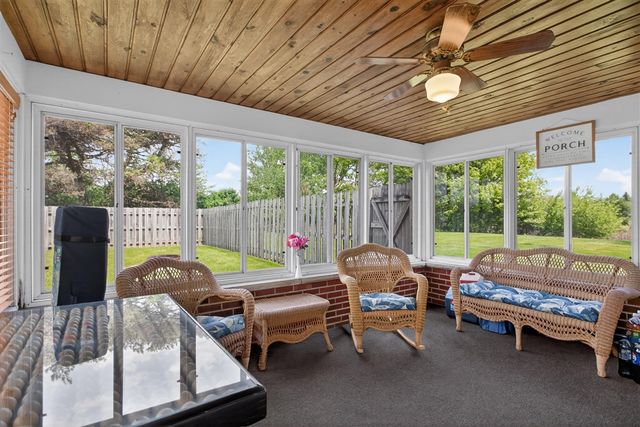 10260 Mack Island Road, Grass Lake, MI 49240