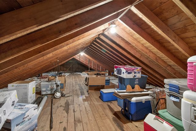 10260 Mack Island Road, Grass Lake, MI 49240