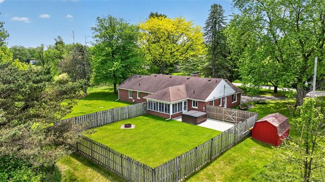 10260 Mack Island Road, Grass Lake, MI 49240