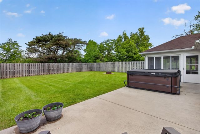 10260 Mack Island Road, Grass Lake, MI 49240