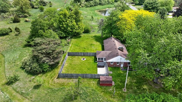 10260 Mack Island Road, Grass Lake, MI 49240
