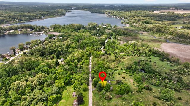 10260 Mack Island Road, Grass Lake, MI 49240