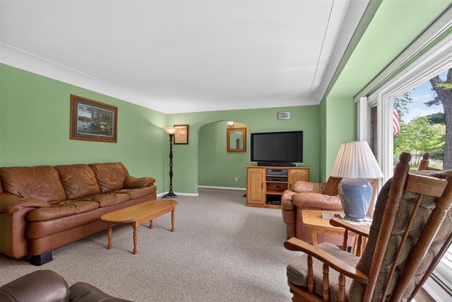 10260 Mack Island Road, Grass Lake, MI 49240