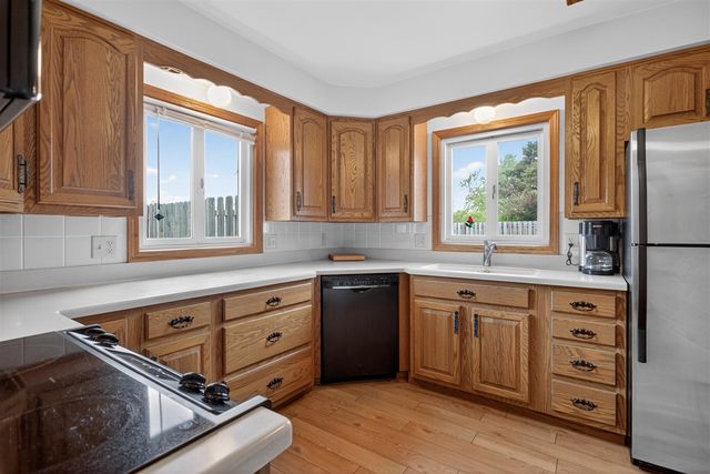10260 Mack Island Road, Grass Lake, MI 49240