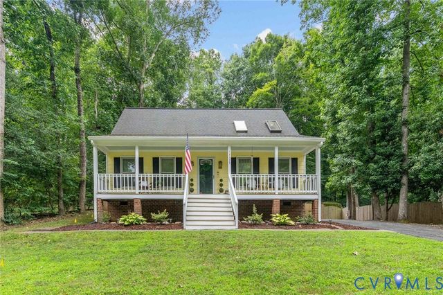 13325 Master Stag Dr, Chesterfield, VA 23112