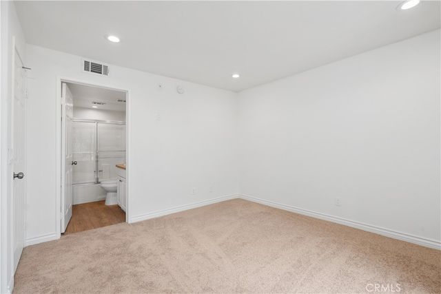 5525 Canoga Avenue 218, Woodland Hills, CA 91367