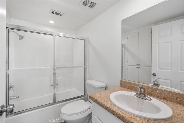 5525 Canoga Avenue 218, Woodland Hills, CA 91367