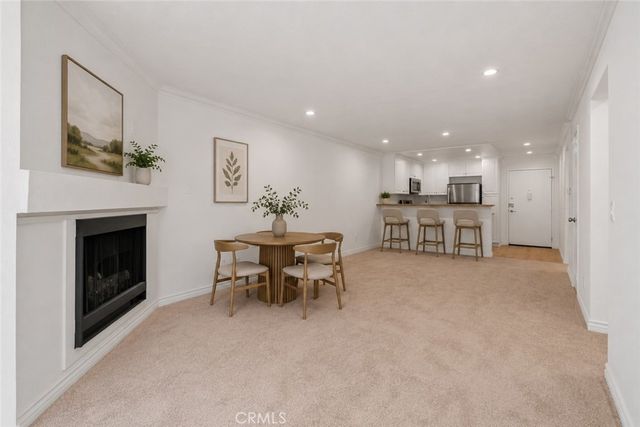 5525 Canoga Avenue 218, Woodland Hills, CA 91367