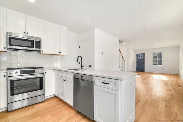 54 Main Street, New Canaan, CT 06840