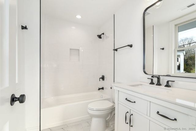 54 Main Street, New Canaan, CT 06840