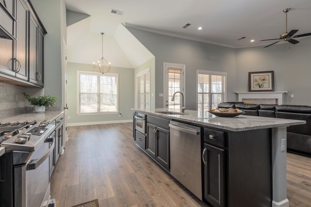 1157 MOUNTAIN SIDE DR, Collierville, TN 38017