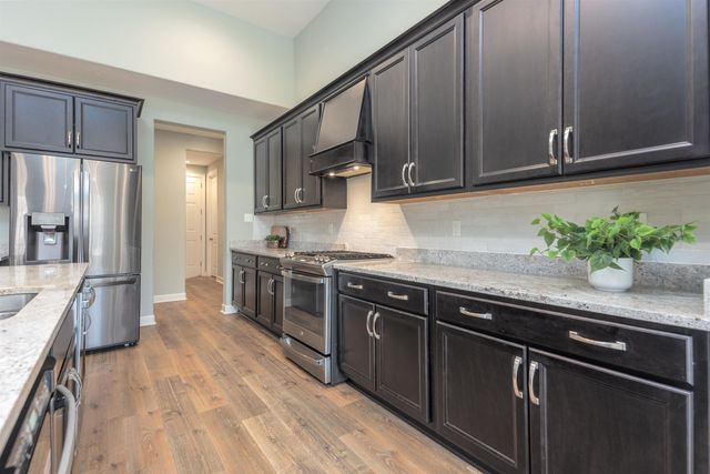 1157 MOUNTAIN SIDE DR, Collierville, TN 38017