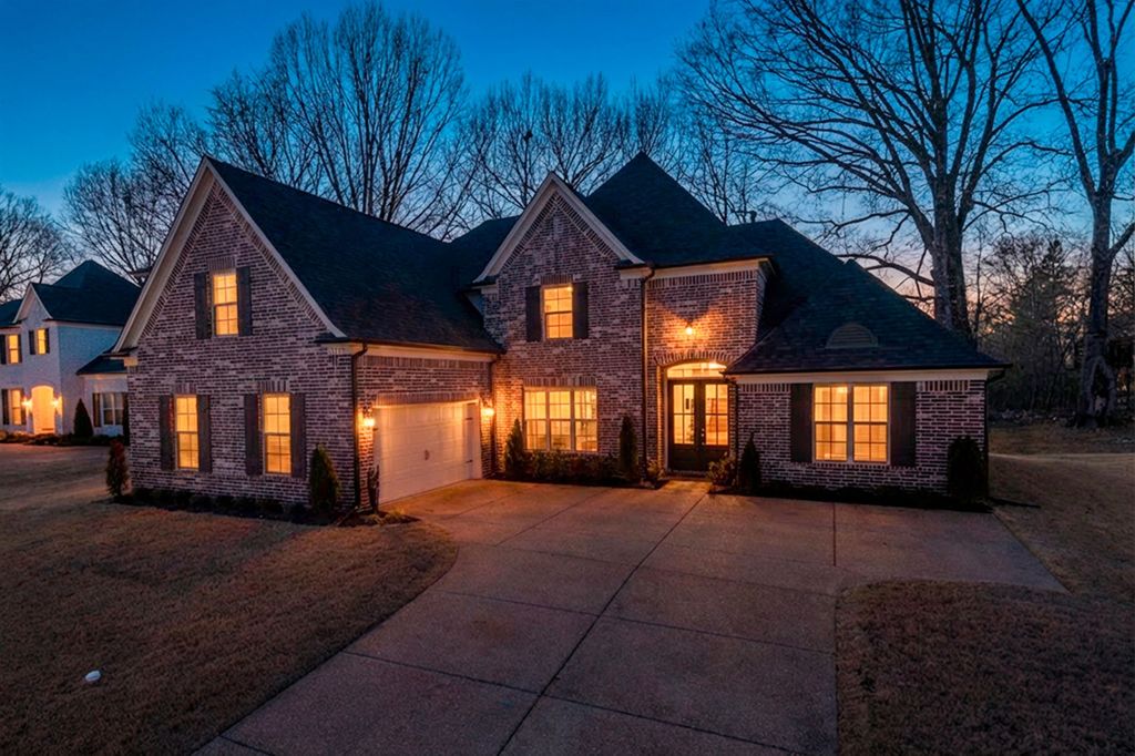 1157 MOUNTAIN SIDE DR, Collierville, TN 38017