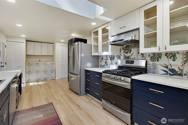 27117 41st Place S, Kent, WA 98032