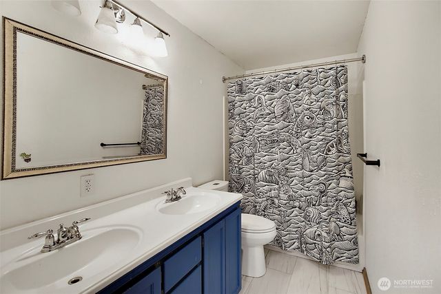 27117 41st Place S, Kent, WA 98032
