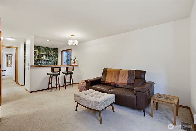 27117 41st Place S, Kent, WA 98032