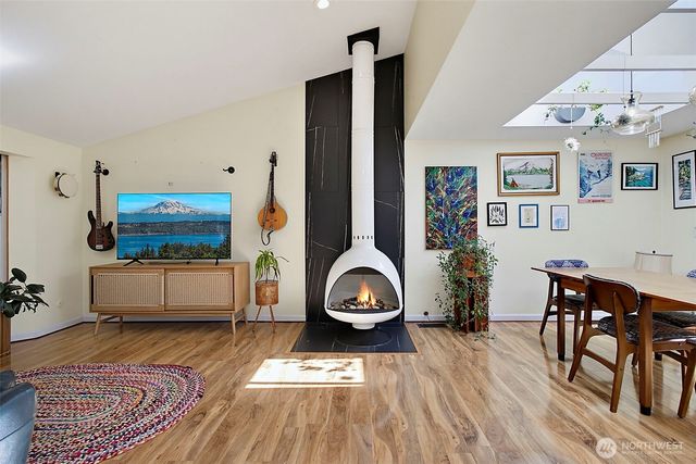 27117 41st Place S, Kent, WA 98032