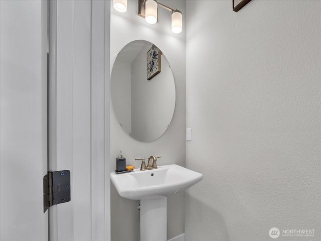8311 Gilman Way, Arlington, WA 98223