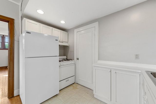 3125 3rd Avenue S, Minneapolis, MN 55408