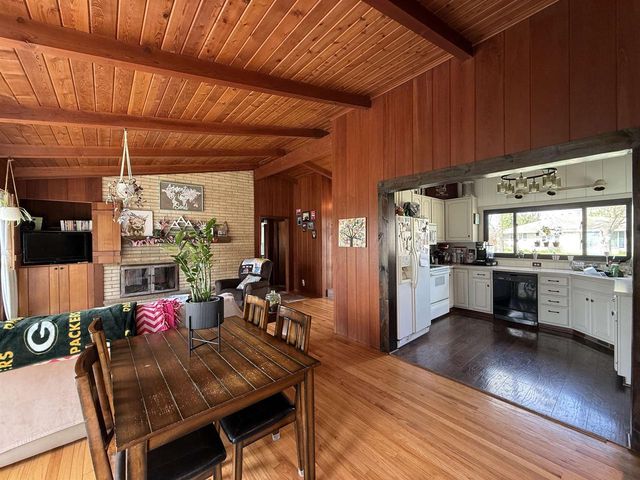 1426 Tamarack Lane, Janesville, WI 53545