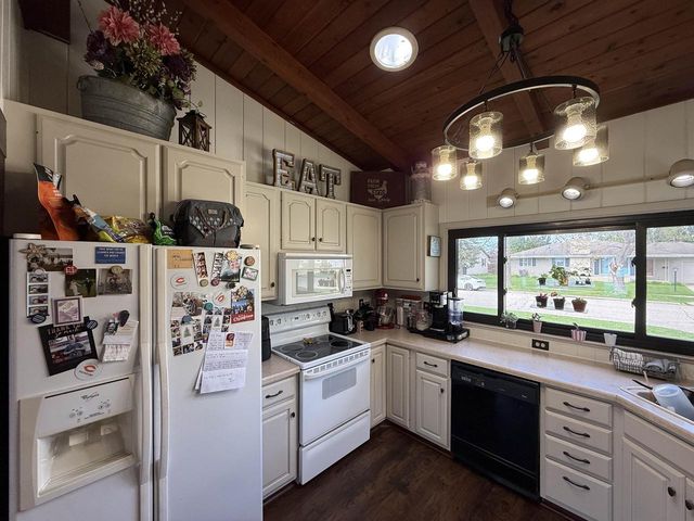 1426 Tamarack Lane, Janesville, WI 53545