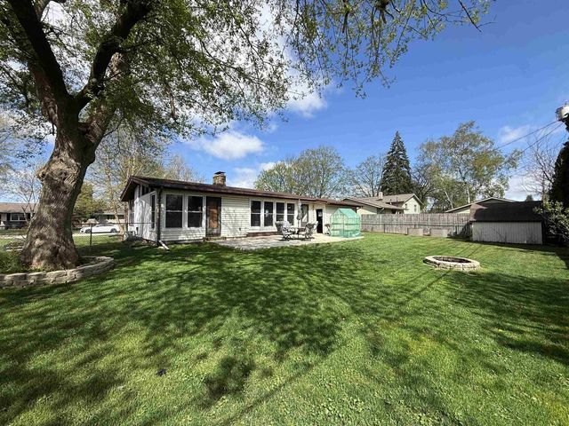 1426 Tamarack Lane, Janesville, WI 53545