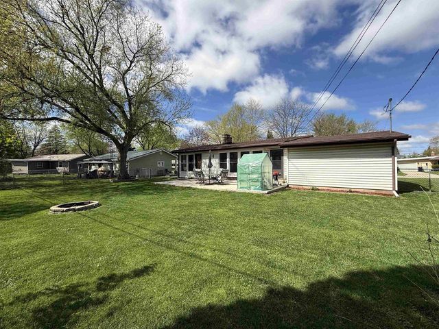 1426 Tamarack Lane, Janesville, WI 53545