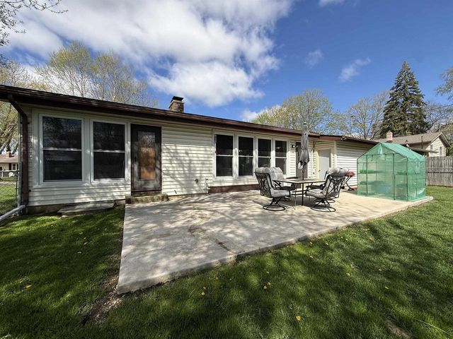 1426 Tamarack Lane, Janesville, WI 53545