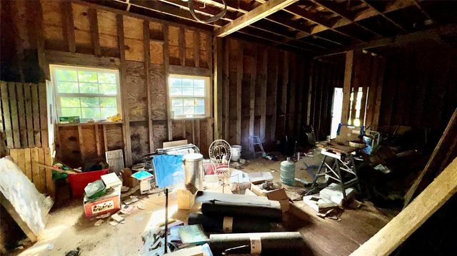 405 E Waring Street, Dayton, TX 77535