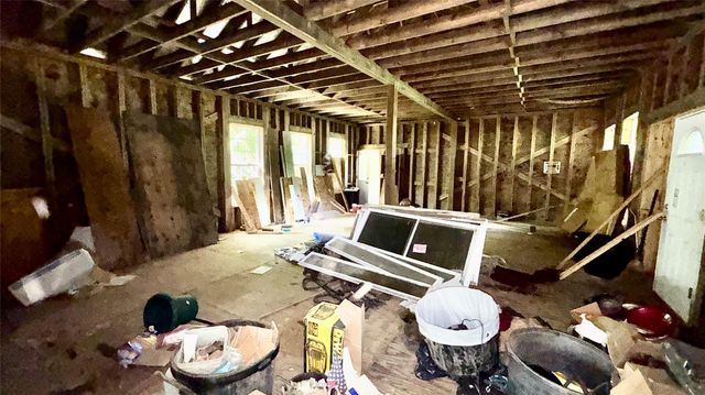 405 E Waring Street, Dayton, TX 77535