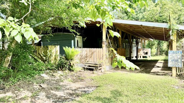 405 E Waring Street, Dayton, TX 77535