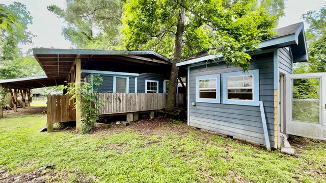 405 E Waring Street, Dayton, TX 77535